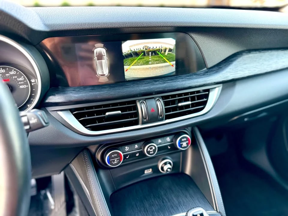 2021 Alfa Romeo Stelvio - Image 15 of 20