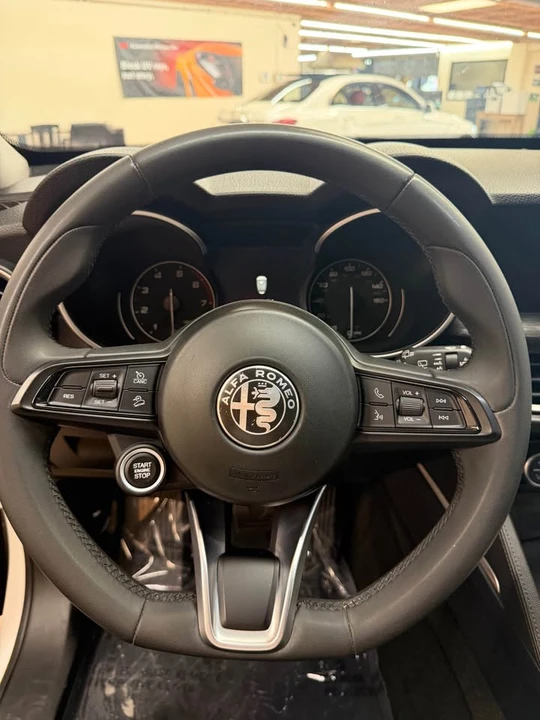 2021 Alfa Romeo Stelvio - Image 10 of 13