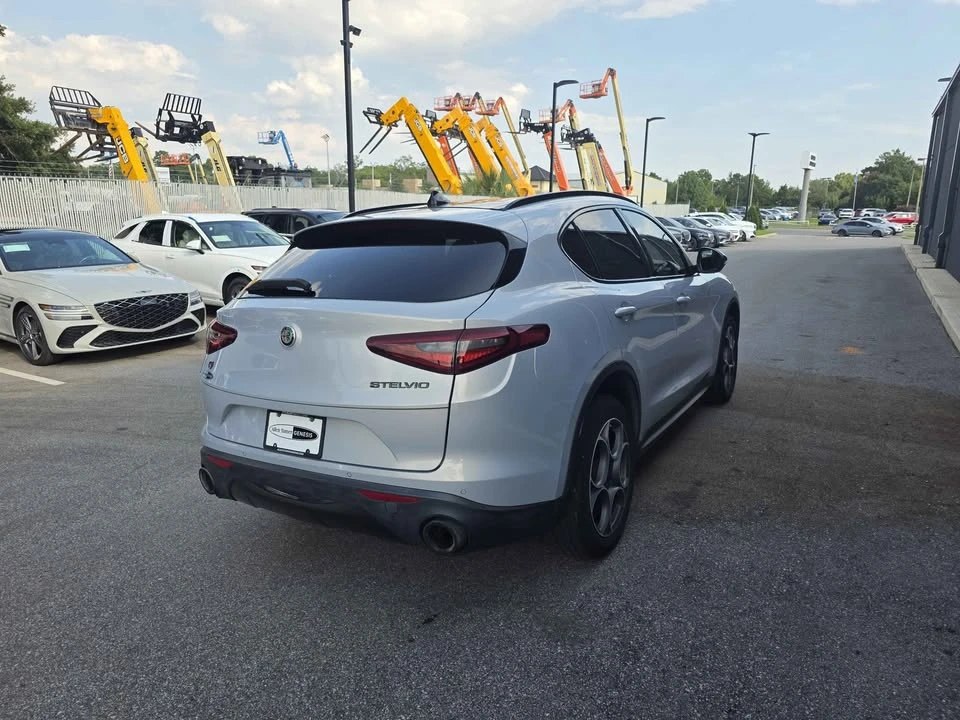 2021 Alfa Romeo Stelvio - Image 4 of 20