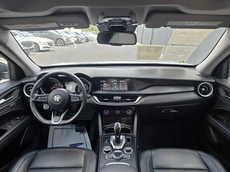 2021 Alfa Romeo Stelvio - Image 10 of 20