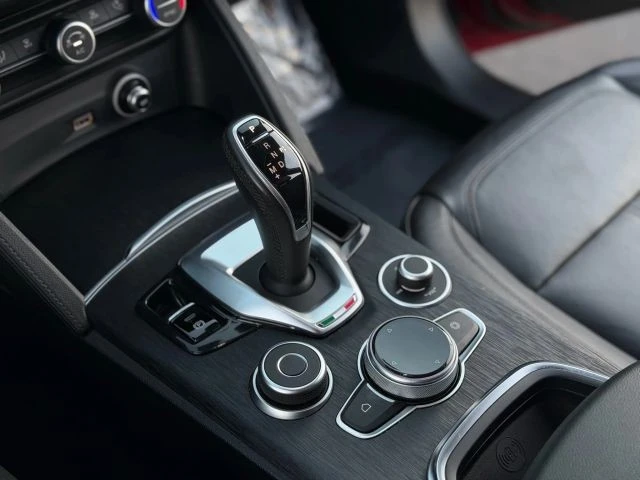 2021 Alfa Romeo Stelvio - Image 20 of 24