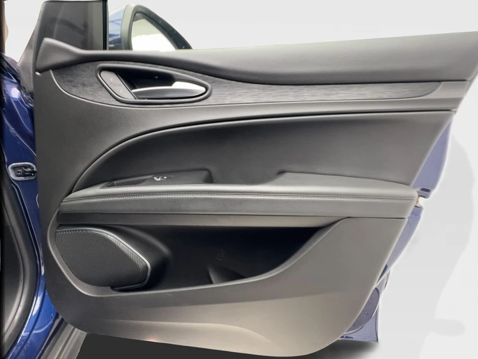 2021 Alfa Romeo Stelvio - Image 31 of 31