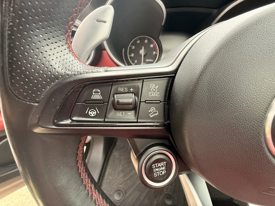 2021 Alfa Romeo Stelvio - Image 18 of 19