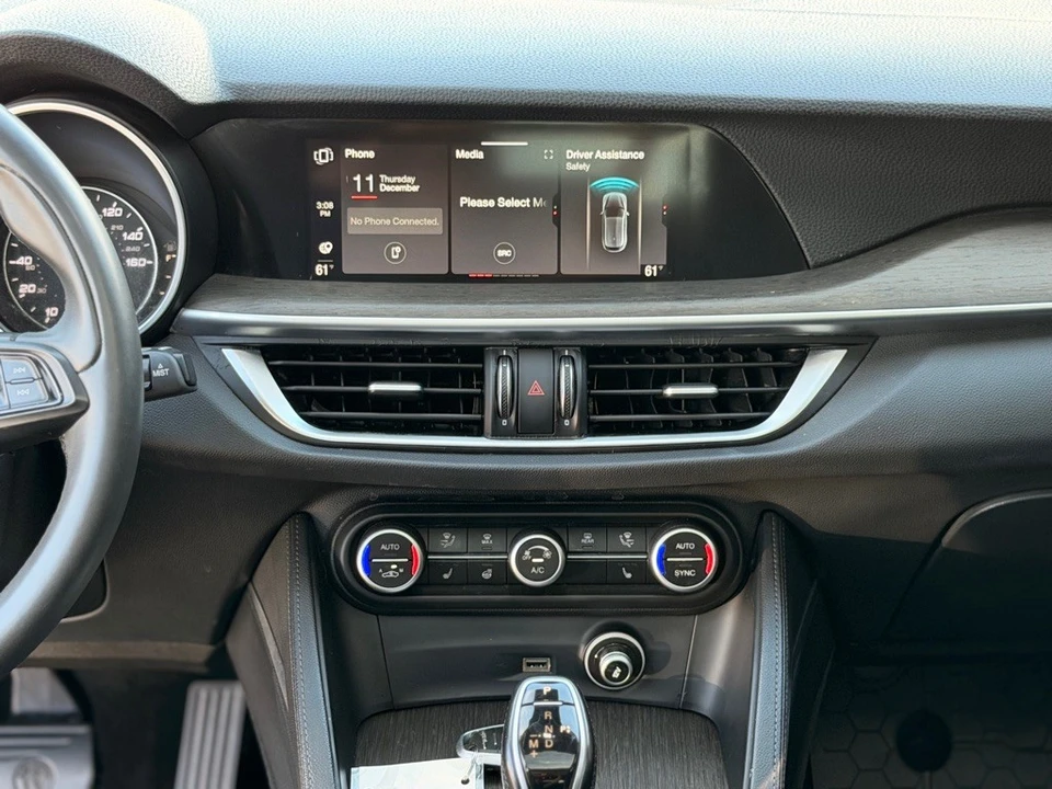 2021 Alfa Romeo Stelvio - Image 16 of 25