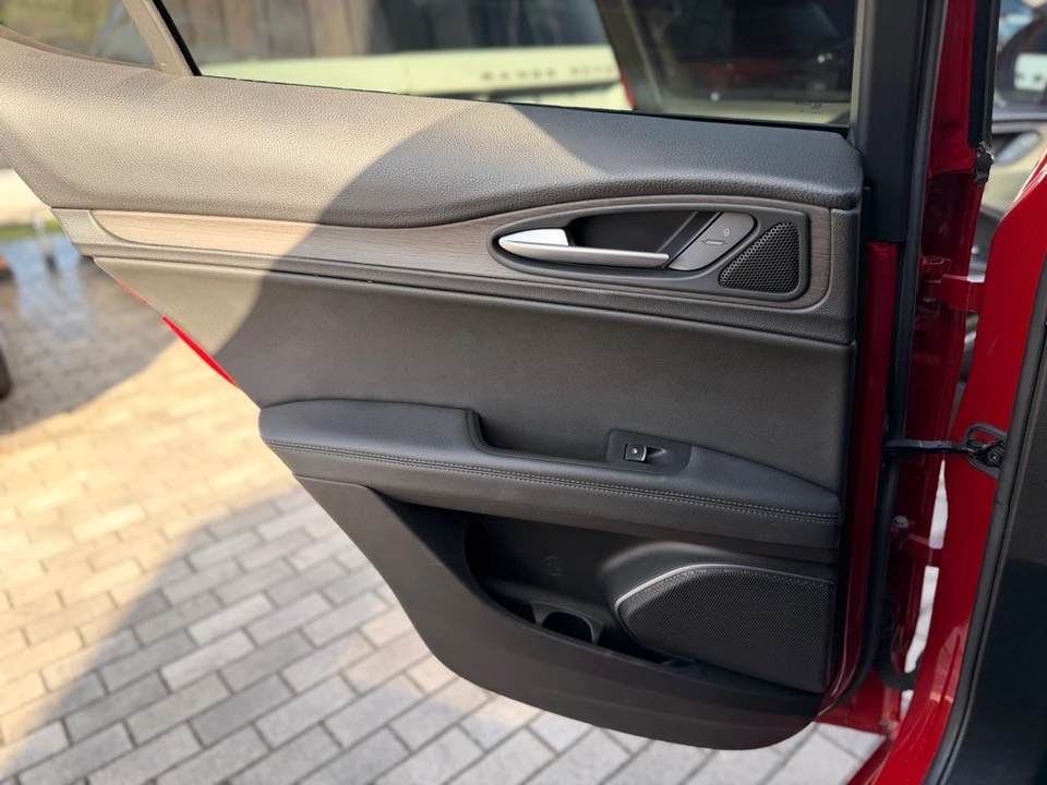 2021 Alfa Romeo Stelvio - Image 21 of 21