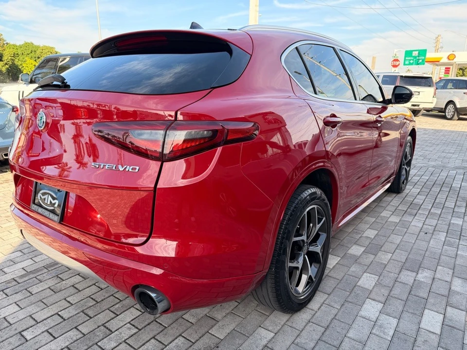 2021 Alfa Romeo Stelvio - Image 10 of 25