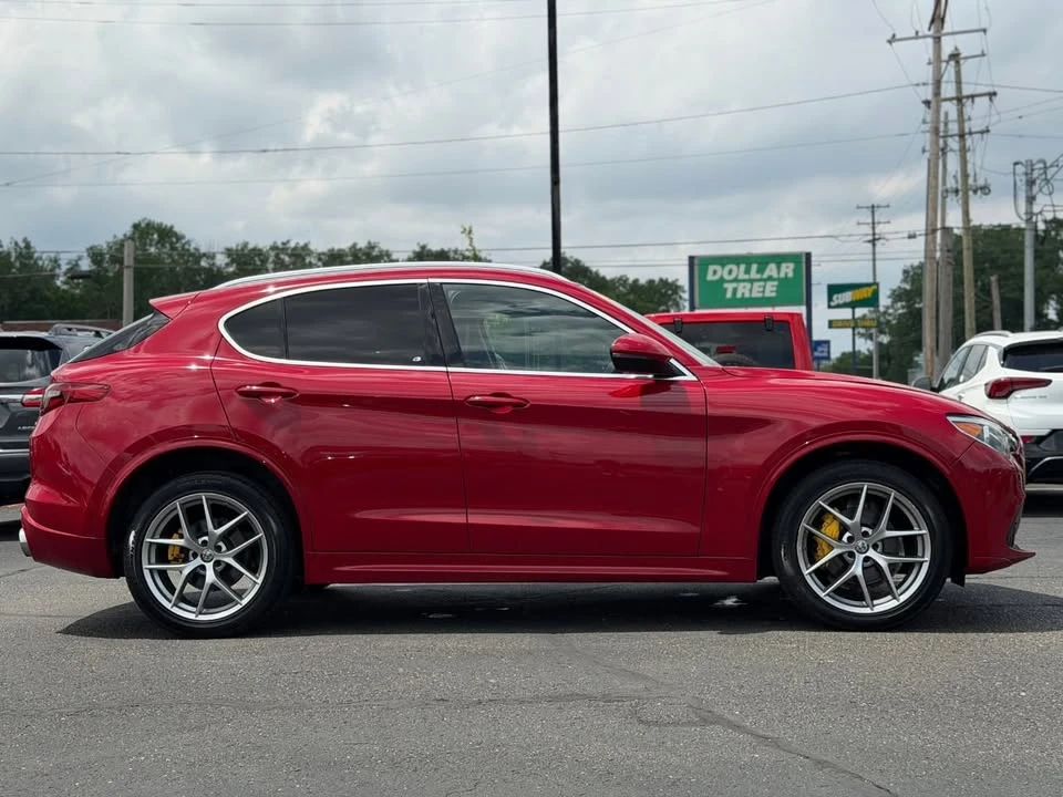 2021 Alfa Romeo Stelvio - Image 8 of 18