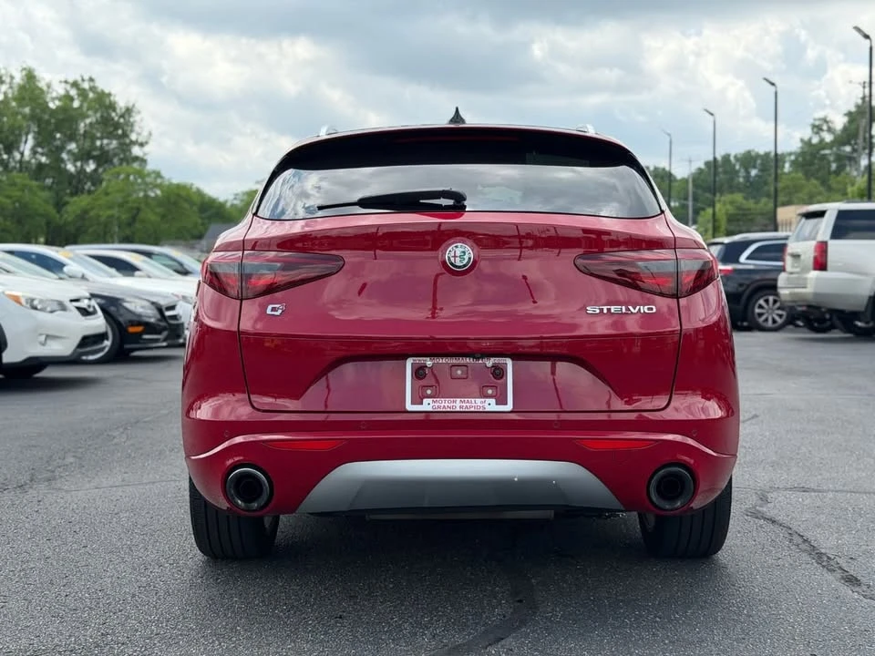 2021 Alfa Romeo Stelvio - Image 5 of 18