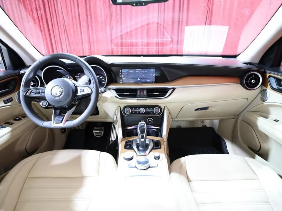 2021 Alfa Romeo Stelvio - Image 13 of 18