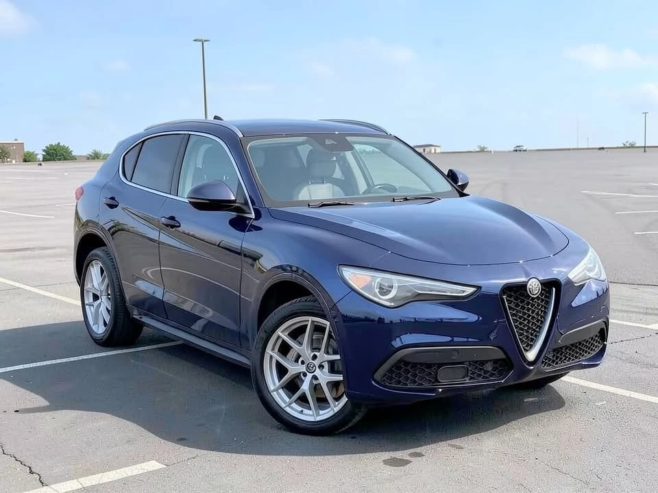 2021 Alfa Romeo Stelvio - Image 2 of 20