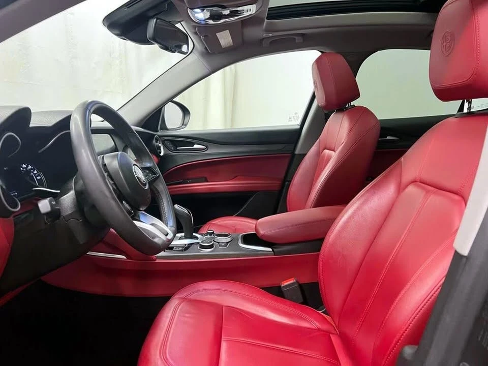 2021 Alfa Romeo Stelvio - Image 11 of 20
