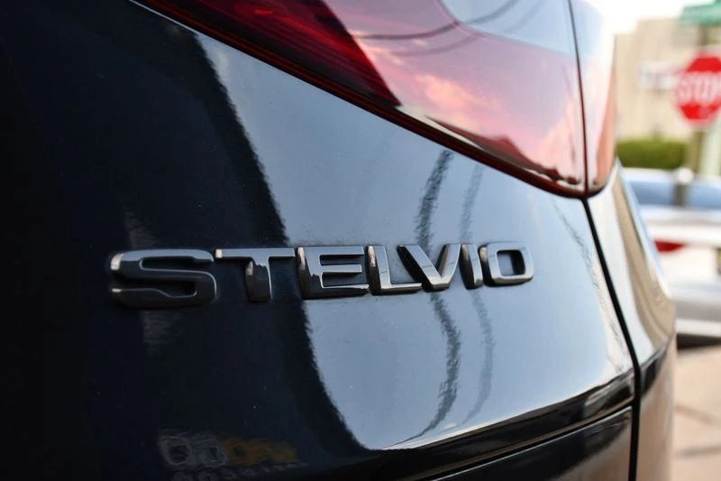2021 Alfa Romeo Stelvio - Image 9 of 20