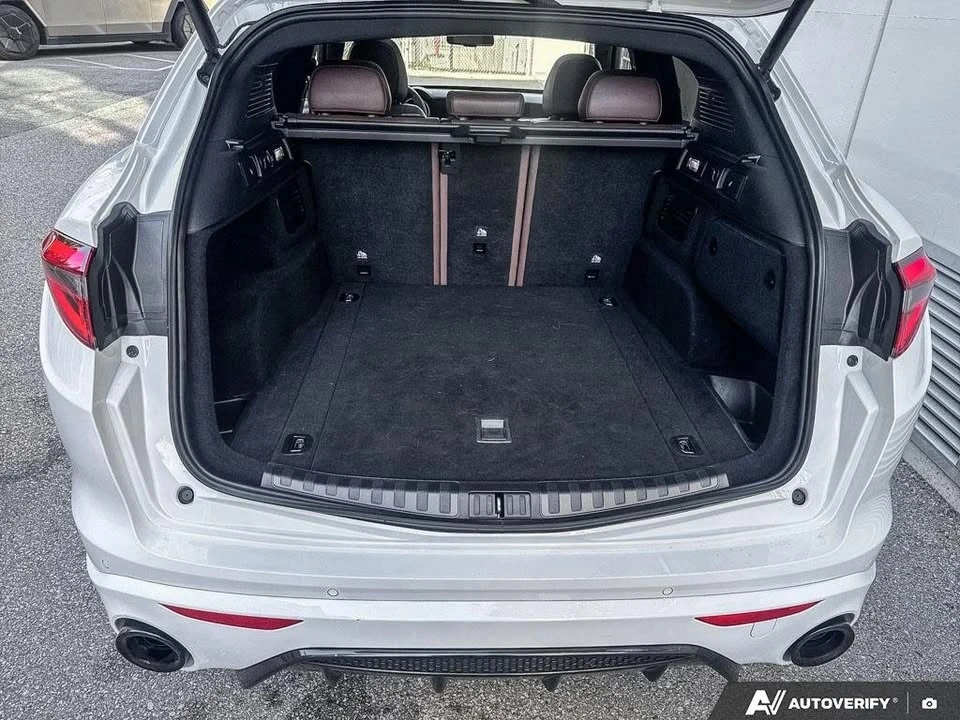 2021 Alfa Romeo Stelvio - Image 10 of 10