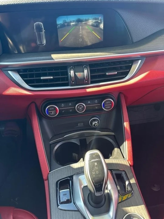 2021 Alfa Romeo Stelvio - Image 14 of 20