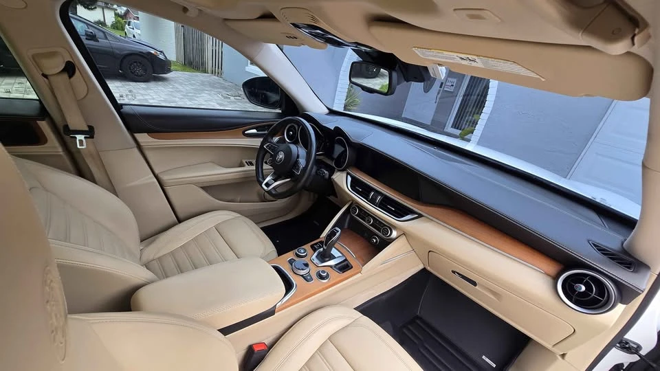2021 Alfa Romeo Stelvio - Image 6 of 10