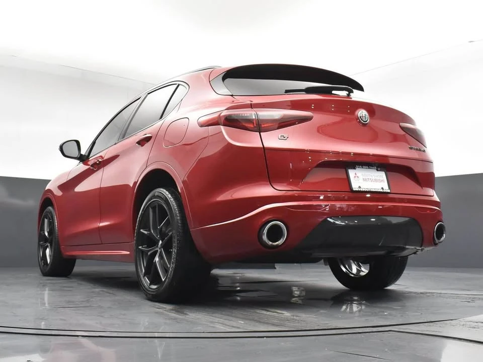 2021 Alfa Romeo Stelvio - Image 17 of 20