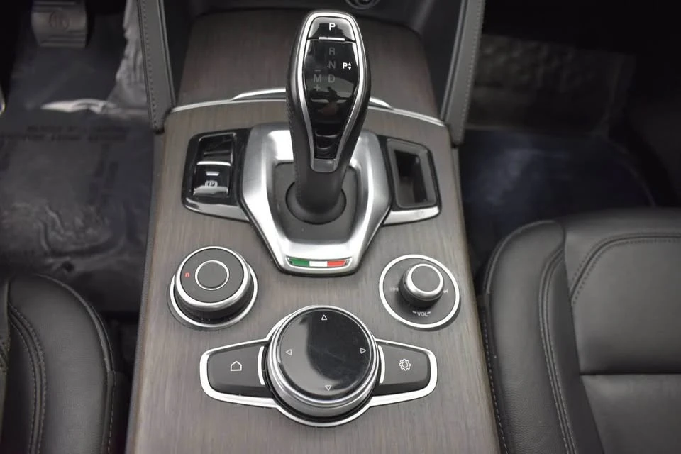 2021 Alfa Romeo Stelvio - Image 6 of 20