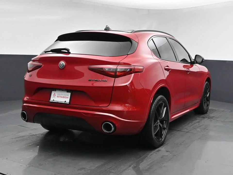 2021 Alfa Romeo Stelvio - Image 15 of 20