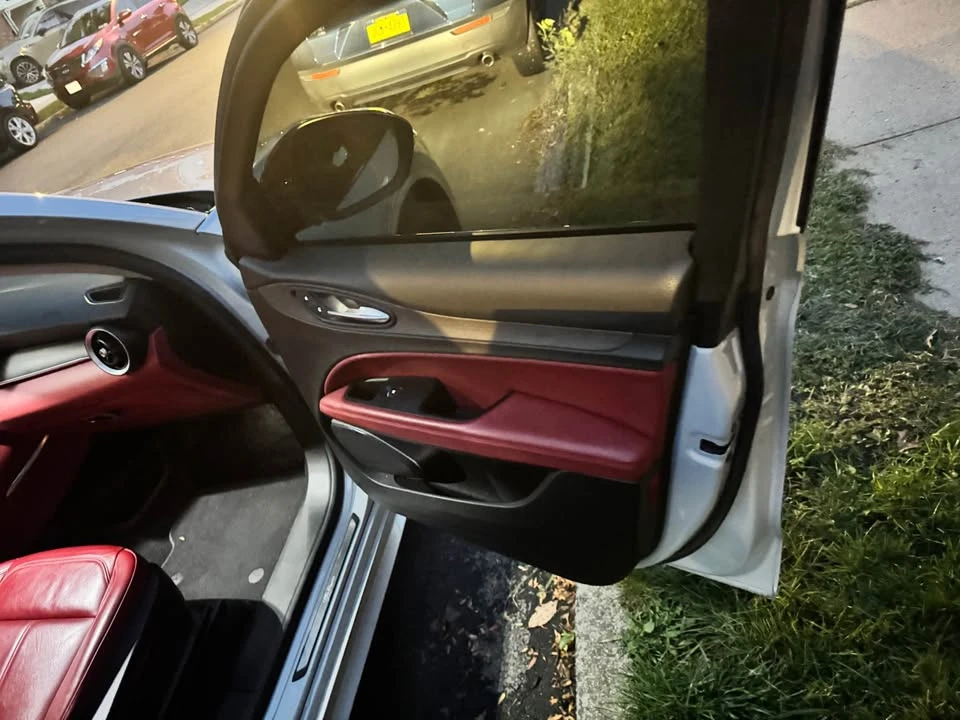 2021 Alfa Romeo Stelvio - Image 15 of 18