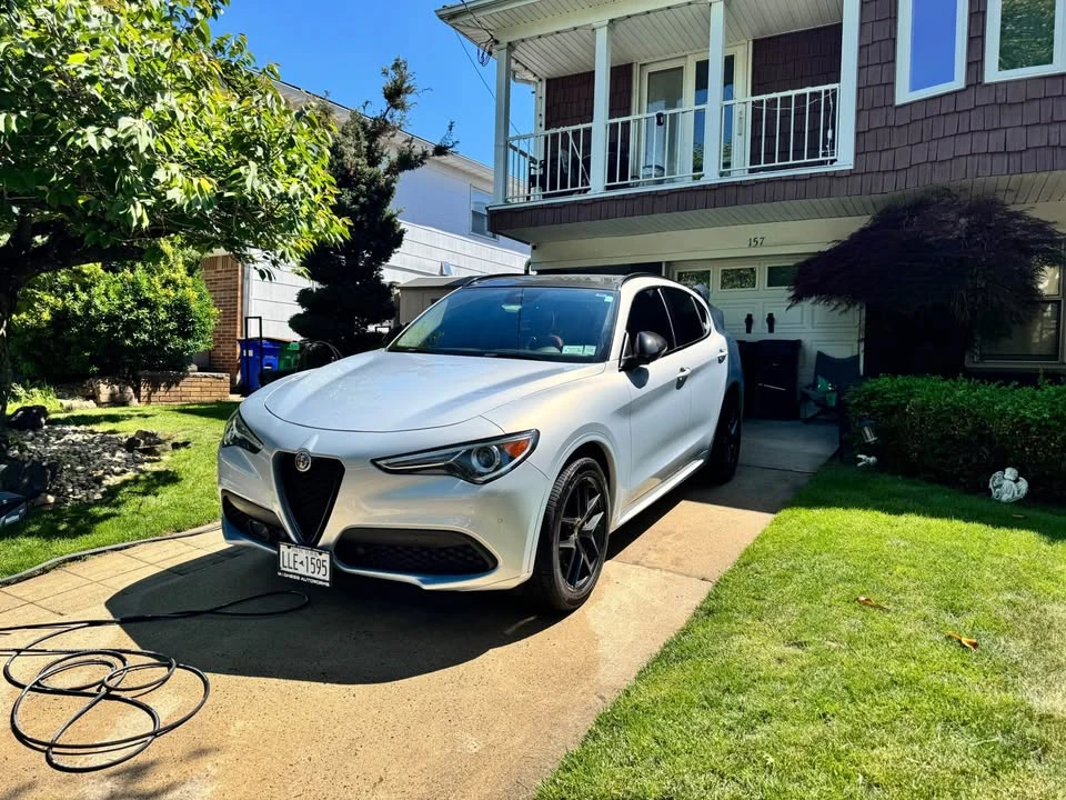 2021 Alfa Romeo Stelvio - Image 2 of 18