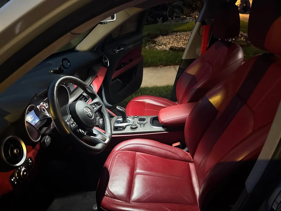2021 Alfa Romeo Stelvio - Image 9 of 18