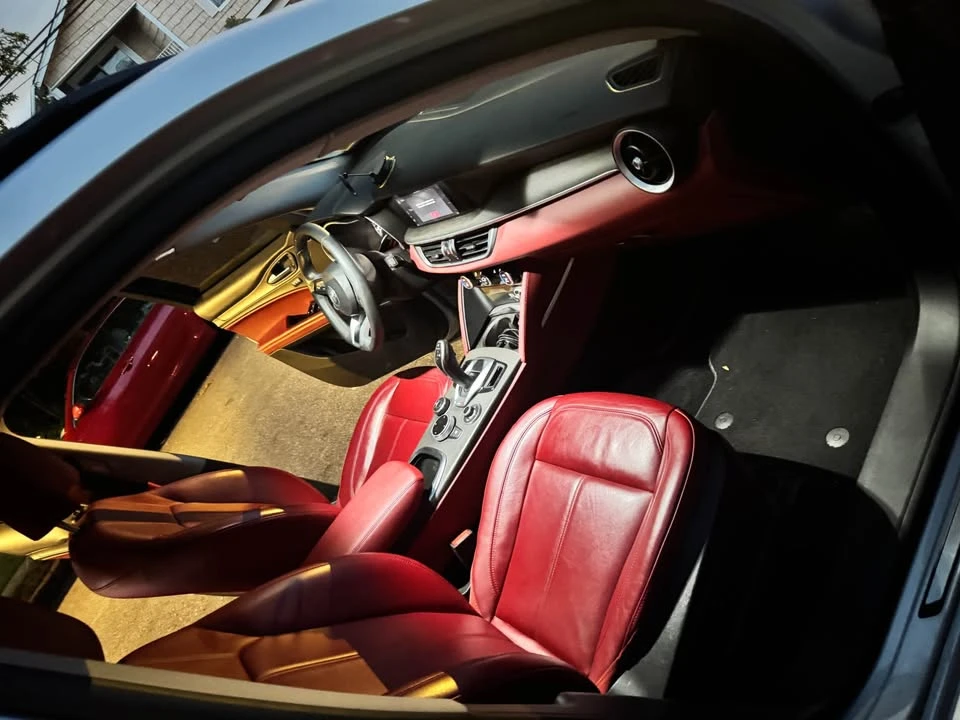 2021 Alfa Romeo Stelvio - Image 14 of 18