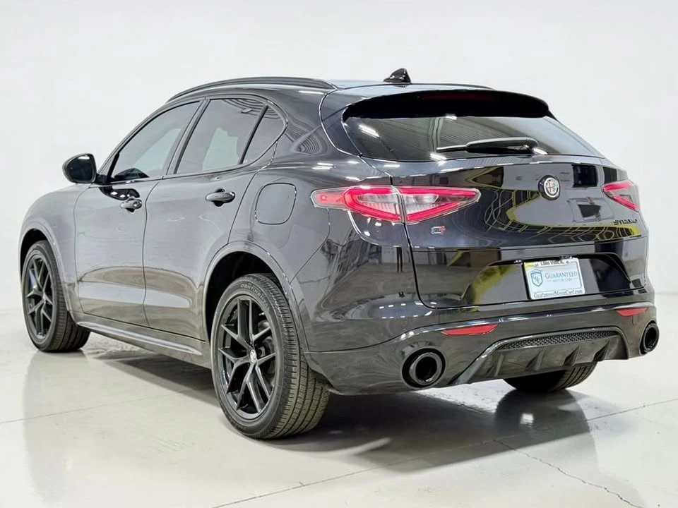 2021 Alfa Romeo Stelvio - Image 18 of 20