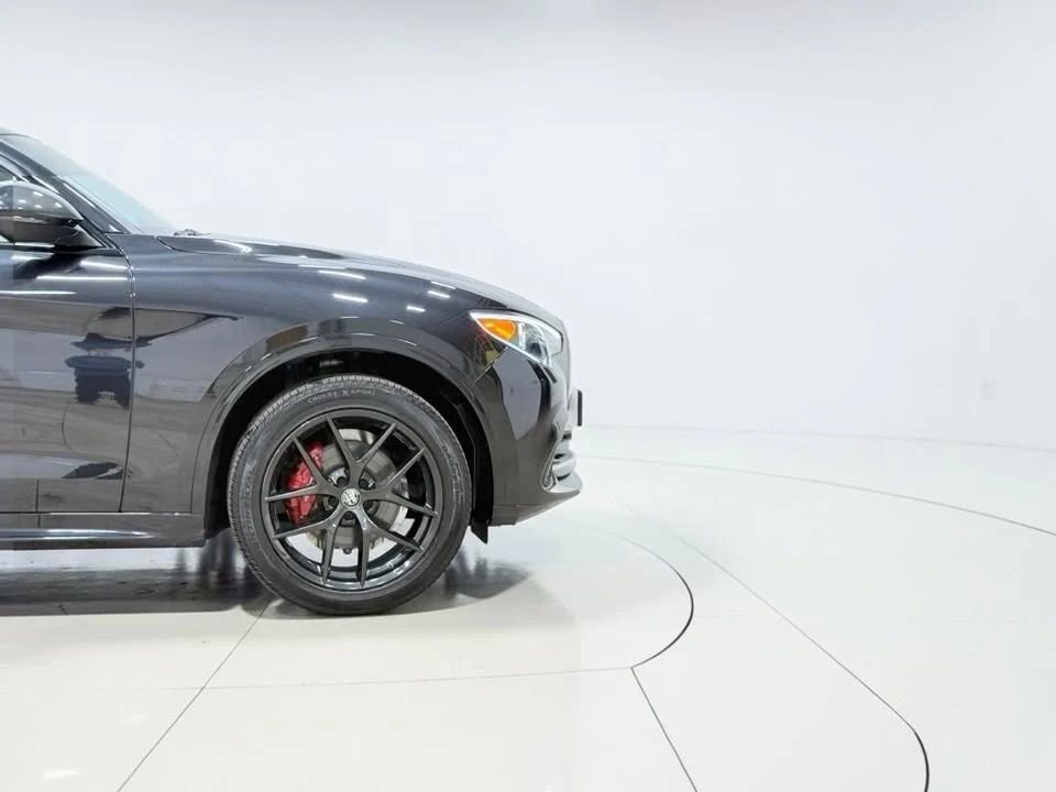 2021 Alfa Romeo Stelvio - Image 16 of 20