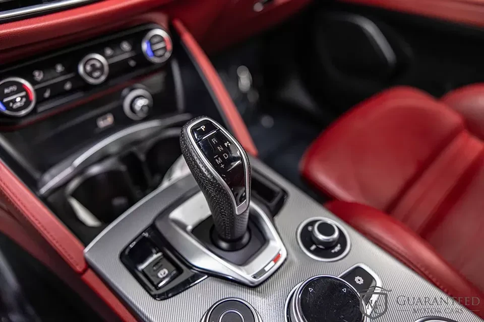 2021 Alfa Romeo Stelvio - Image 11 of 18