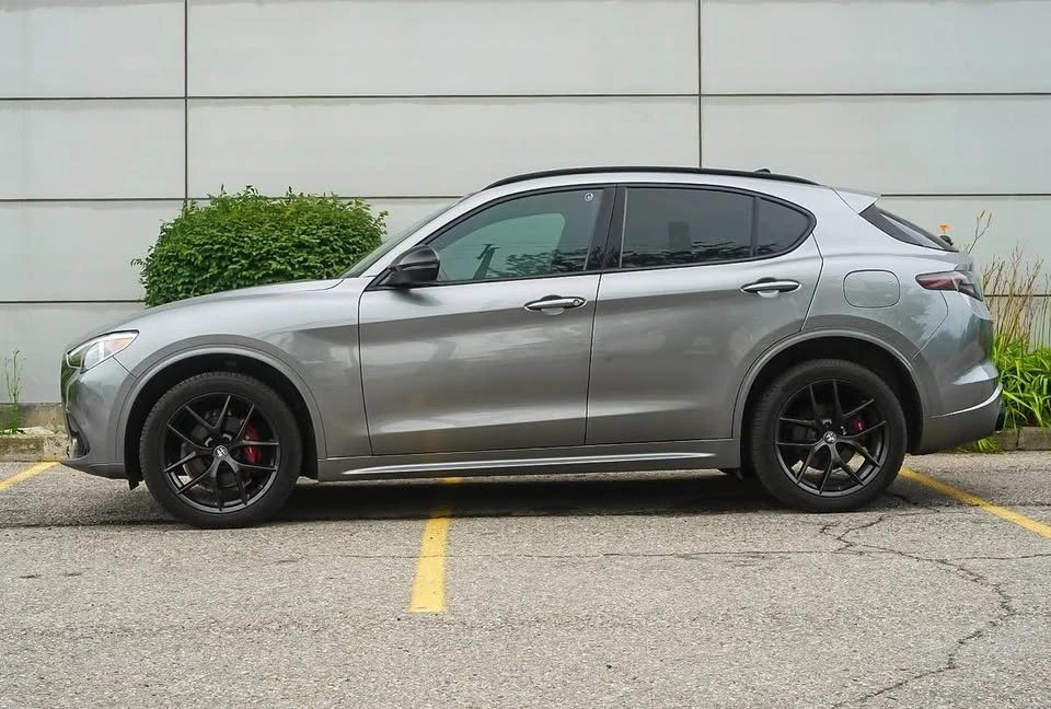 2021 Alfa Romeo Stelvio - Image 2 of 10