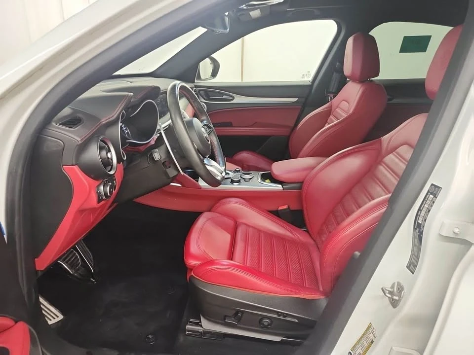 2021 Alfa Romeo Stelvio - Image 4 of 5
