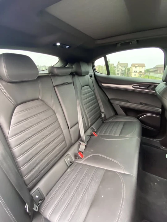 2021 Alfa Romeo Stelvio - Image 15 of 18