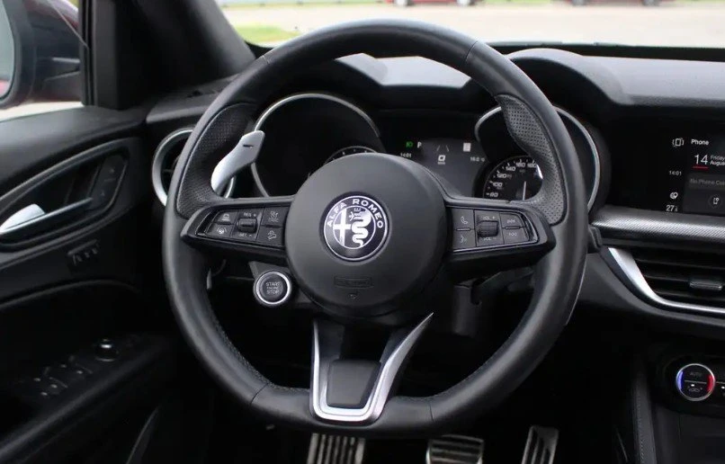 2021 Alfa Romeo Stelvio - Image 8 of 11