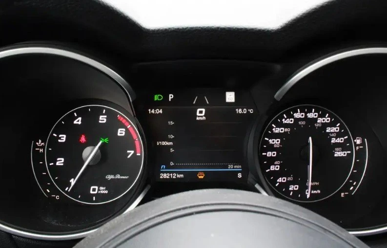 2021 Alfa Romeo Stelvio - Image 7 of 11
