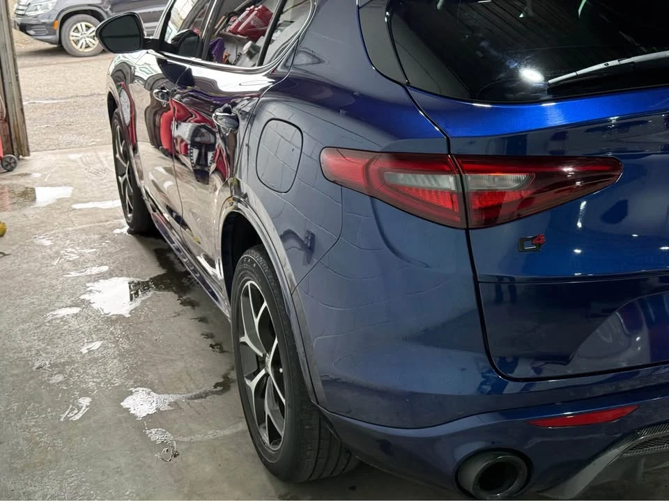 2021 Alfa Romeo Stelvio - Image 8 of 17
