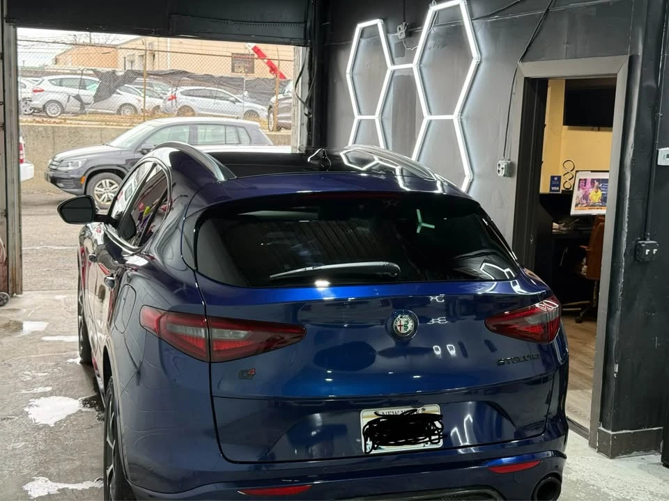 2021 Alfa Romeo Stelvio - Image 6 of 17