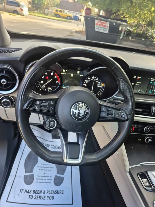 2021 Alfa Romeo Stelvio - Image 10 of 12