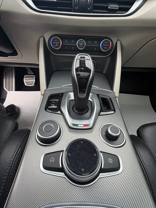 2021 Alfa Romeo Stelvio - Image 10 of 19