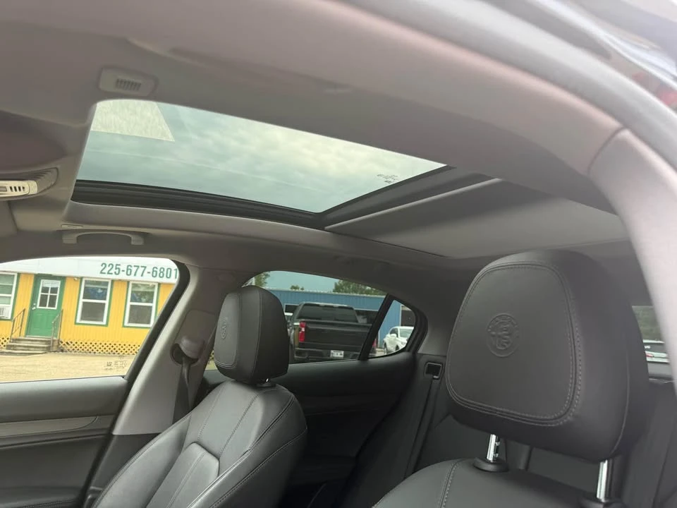 2021 Alfa Romeo Stelvio - Image 10 of 15