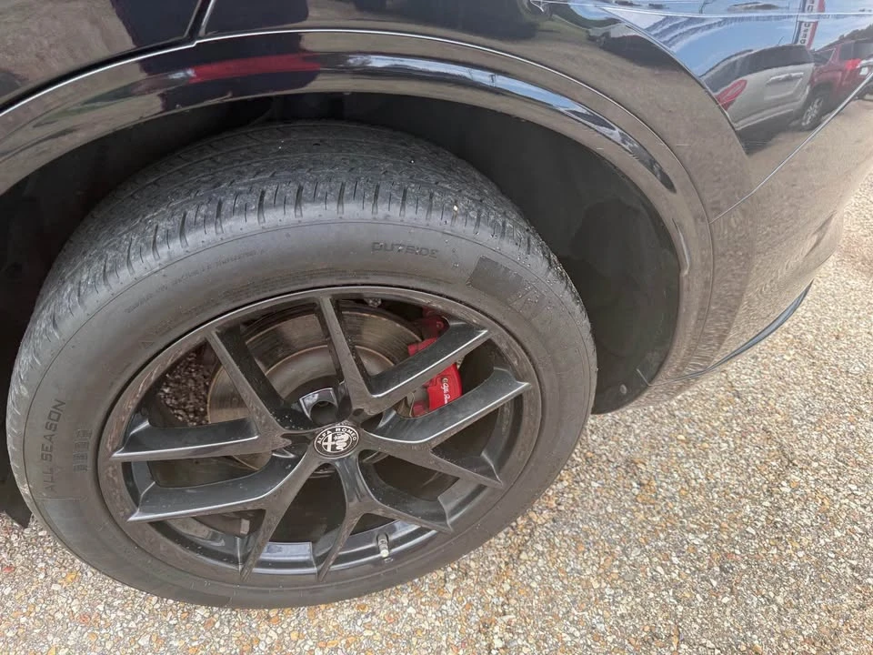 2021 Alfa Romeo Stelvio - Image 2 of 15