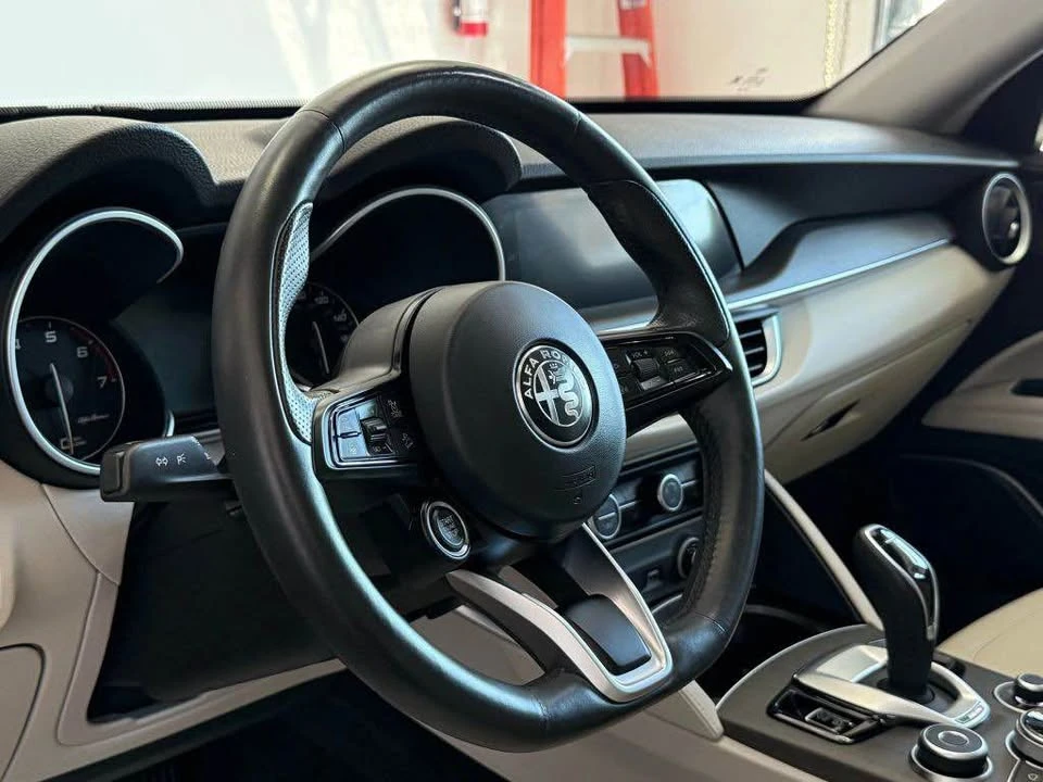 2021 Alfa Romeo Stelvio - Image 8 of 14