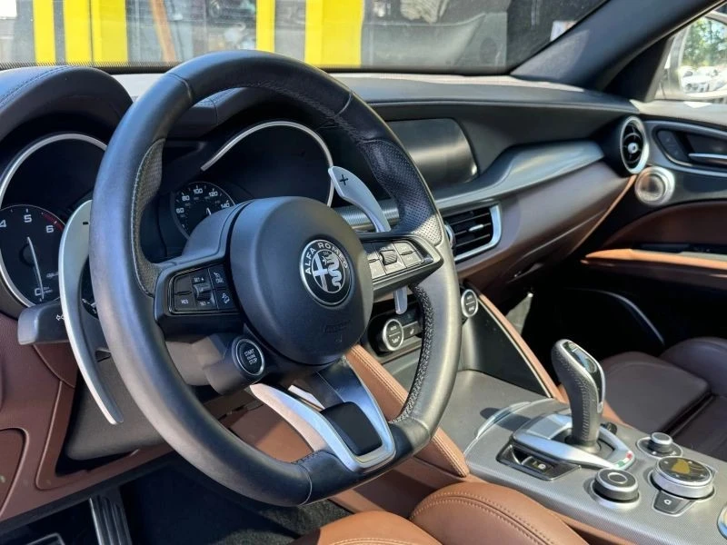 2021 Alfa Romeo Stelvio - Image 9 of 12