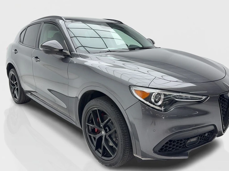 2021 Alfa Romeo Stelvio - Image 2 of 21
