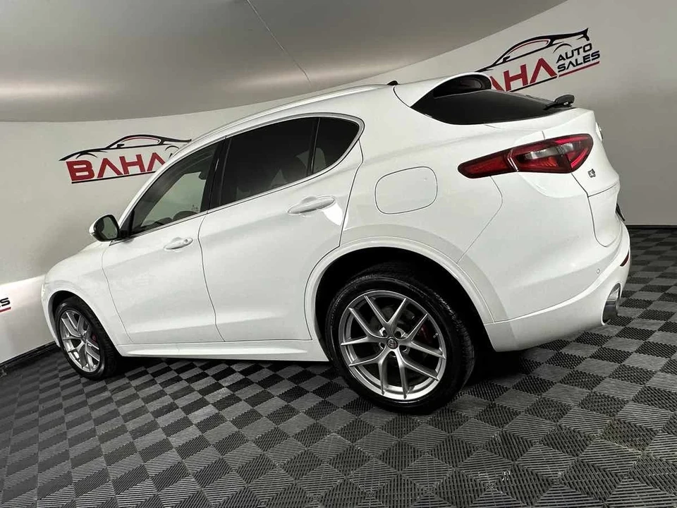 2021 Alfa Romeo Stelvio - Image 6 of 21