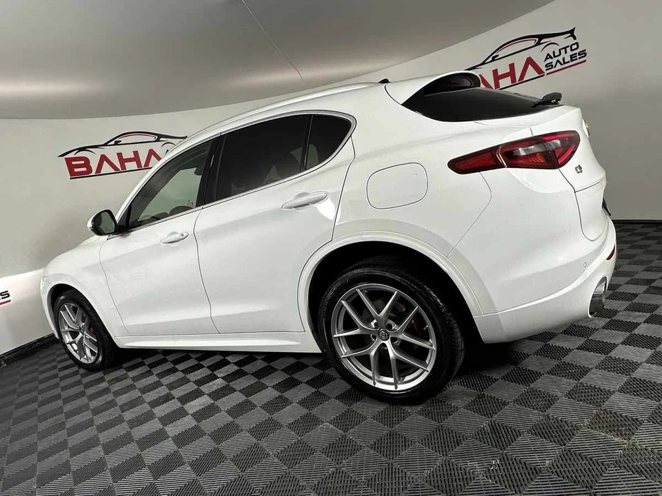 2021 Alfa Romeo Stelvio - Image 6 of 21