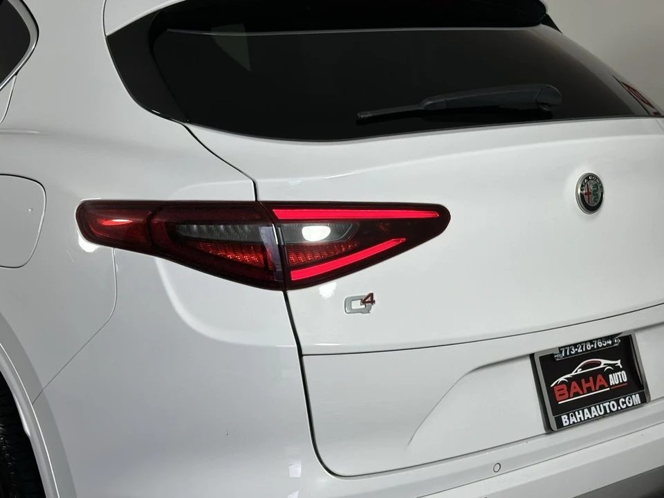 2021 Alfa Romeo Stelvio - Image 16 of 21