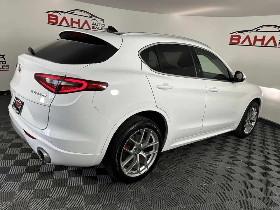 2021 Alfa Romeo Stelvio - Image 8 of 21