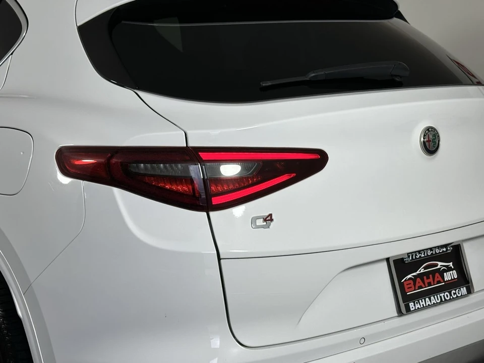 2021 Alfa Romeo Stelvio - Image 16 of 21