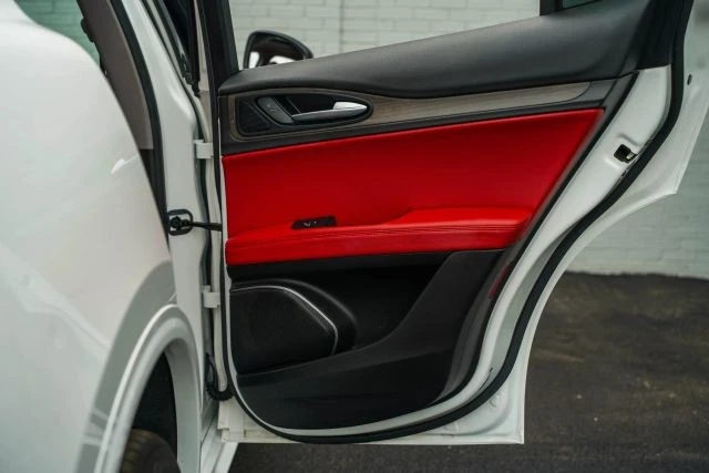 2021 Alfa Romeo Stelvio - Image 30 of 31