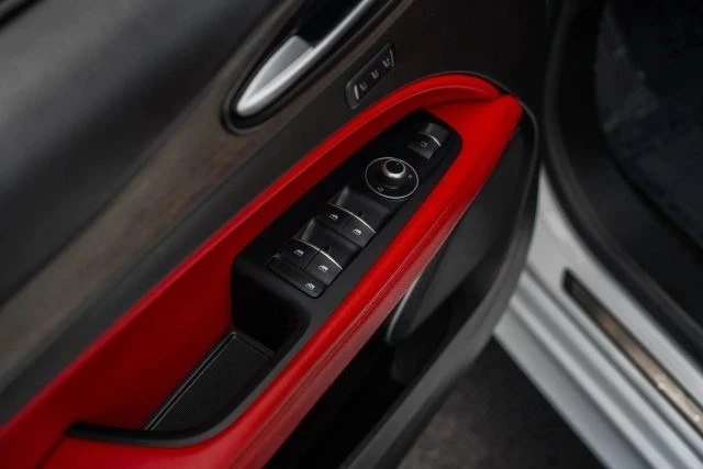 2021 Alfa Romeo Stelvio - Image 10 of 31